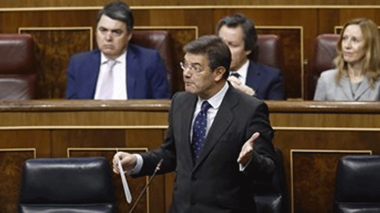 Catalá se niega a explicar su asistencia al cumpleaños de un condenado 7 veces por fraude