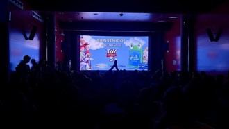 Cien niños del Hospital Príncipe de Asturias disfrutan del estreno de Toy Story 5