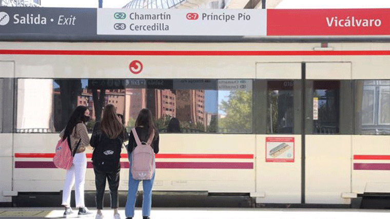 La C-2 de Cercanías modifica el horario de algunos servicios