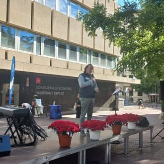 Chamberí celebra San Isidro con zarzuela y claveles en la plaza Chisperos