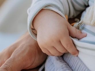 Cheque Bebé de 1.000 euros para nacimientos y adopciones en 2026