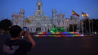 Almeida confirma que no habrá bandera arcoiris en Cibeles y dice que el Orgullo ha ganado 