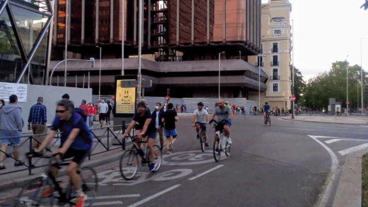 Colectivos ciclistas convocan este miércoles una cadena en Recoletos para pedir apoyo