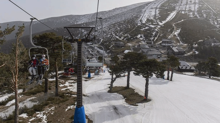 Cierra la estación de esquí de Navacerrada, esperan que el Ministerio rectifique