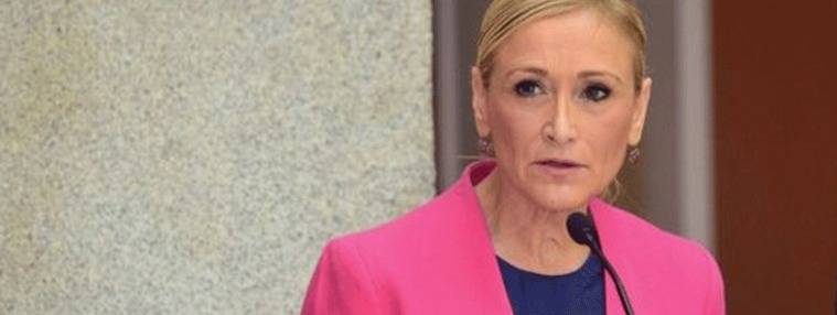 Cifuentes admite 'alguna anomalía' en filiales del Canal