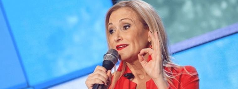 Cifuentes renuncia al máster, no dimitirá y reta a C´s a apoyar la moción de censura