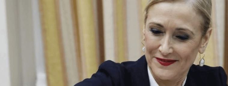 Cifuentes no dimitirá: 'A mí no es fácill tumbarme'