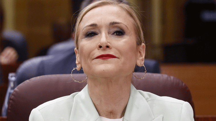 Cifuentes se habría matriculado del polémico máster tres meses después de su inicio