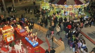 La Ciudad de la ilusión abre sus puertas con carrusel, pista de hielo, churrería y castillos hinchables