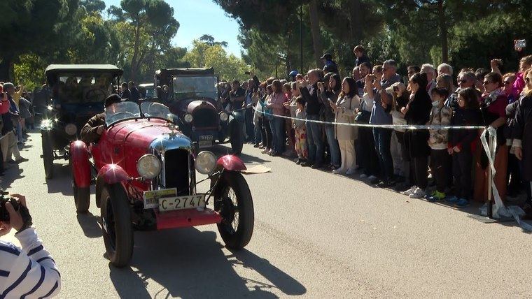 Vehículos antiguos anteriores a 1930 llenarán este domingo El Retiro para iniciar 'un viaje en el tiempo sobre ruedas'