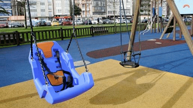 Primer parque en la capital adaptado a niños con movilidad reducida