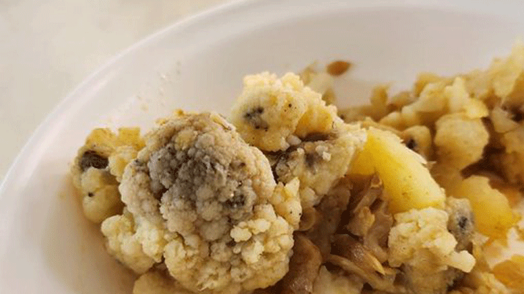 Foto de la coliflor servida a los residentes enviada por IU