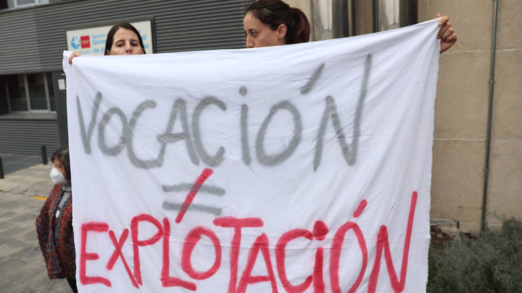 El comité de huelga de AP rechaza que Escudero hable ya de 'preacuerdo' y mantiene los paros