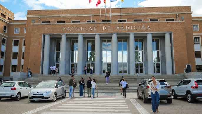 Madrid ultima el rescate financiero de la Complutense con un préstamo de 34,5 millones