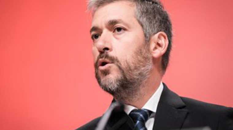 La Comunidad ve una 'vergüenza' que un Gobierno 'moroso' reclame 47 M y asegura que están en plazo para pagar a Renfe