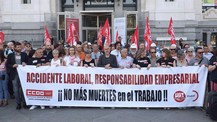CC.OO y UGT; concentración por la muerte de trabajadores, piden responsabilidad compartida