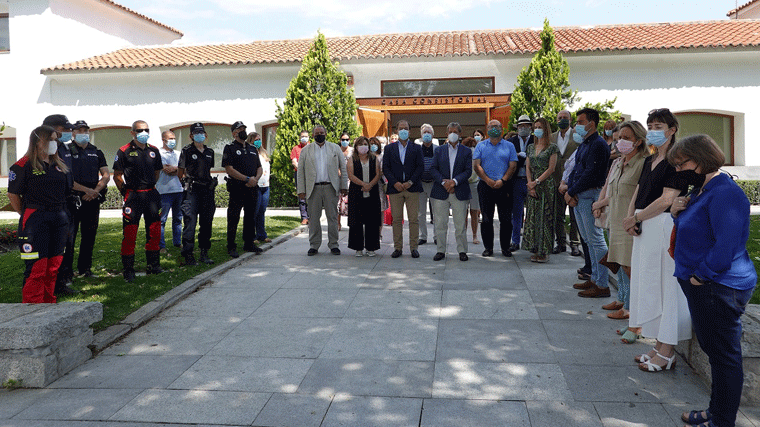 Concentración silenciosa ante la Casa Consistorial contra la violencia de machista