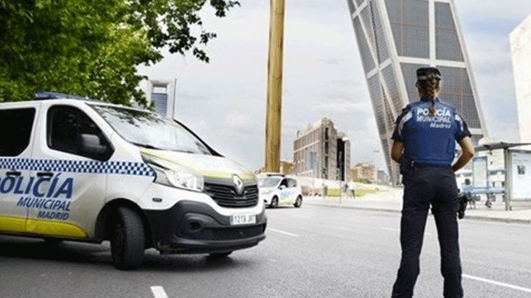 Detenido por saltarse un control y casi arrollar a un agente, luego dio positivo en cocaína