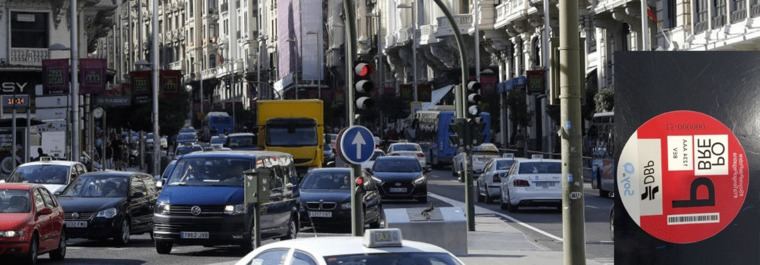 `P´ de pobre, distintivo para conductores contrarios a Madrid Central