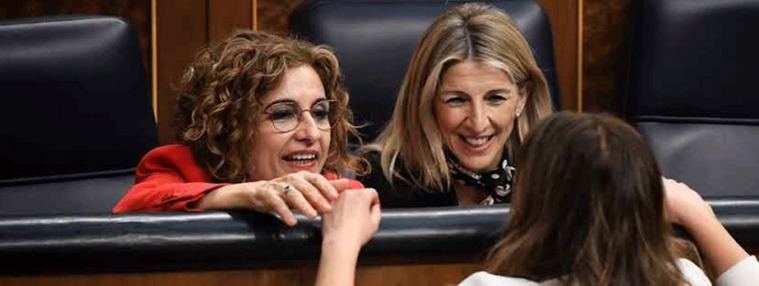 El Congreso, con la abstención del PP, aprueba la ley que exime del IRPF a perceptores del SMI