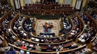 PP, Vox y Junts se alían para pedir la ejecución de expulsión de migrantes y vetar la educación sexual en los colegios