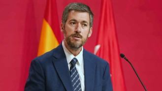 La Comunidad cree que el diputado que simulo el disparo contra Ayuso 