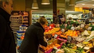 35% de consumidores prefiren fijar precios a los alimentos básicos que bajar IVA