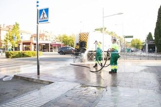 Limpiezas especiales de verano en la avenida Infante D. Luis