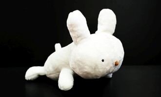 Desarrollan un conejo robótico que identifica a sus dueños por voz