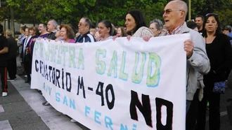 Imagen de una protesta vecinal contra el crematorio de la M-40