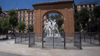 Una asociación pide la devolución del Daoíz y Velarde de la plaza del Dos de Mayo al Prado para su consevación