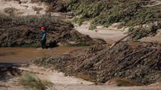 Madrid contratará a 62 parados para tareas de recuperación por daños de la DANA