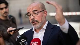 El delegado del Gobierno ante el Senado: Sugiere que el suegro de Sánchez no financió su candidatura a las primarias