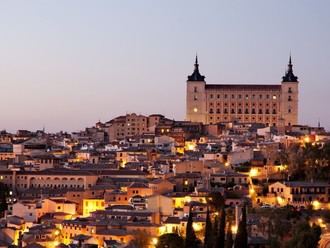 El espectáculo nocturno 'El Sueño de Toledo' deslumbra en Puy du Fu