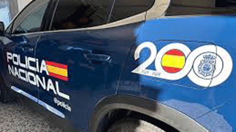 Un hombre de 60 años mata a su ex pareja de 29 en Usera, con la que convivía pese a la orden de alejamiento