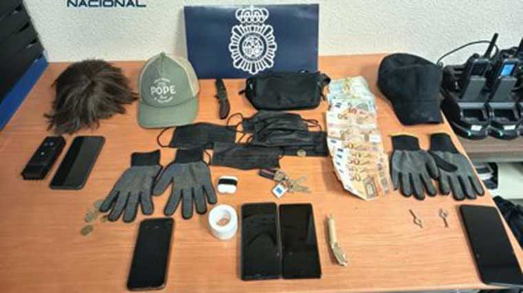 Cinco detenidos por secuestrar a una familia e intentar robar en un restaurante de San Blas