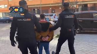 Una alerta de suicidio de una menor permite detener a un ciber acosador sexual