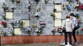 Los cementerios municipales celebrarán el Día de Difúntos con visitas guiadas y música a la luz de las velas