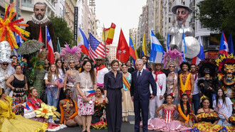 La Cabalgata de Hispanidad 2026 celebra la diversidad cultural en Madrid con la participación de 22 países