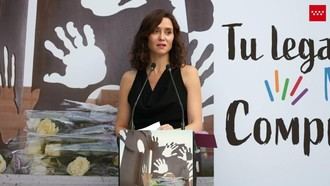 Díaz Ayuso rinde homenaje a Miguel Ángel Blanco y critica a quienes apoyan a los herederos de ETA