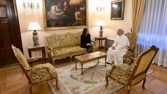 Díaz Ayuso se reúne en audiencia privada con el Papa León XIV en la Nunciatura de Madrid