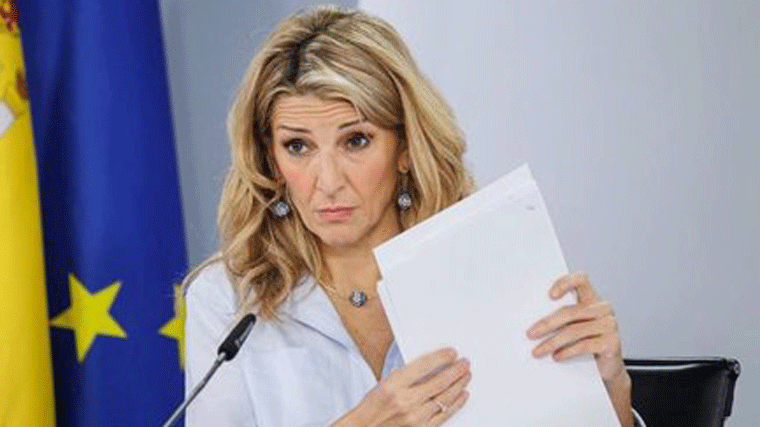 Díaz carga contra el ministro Cuerpo y el PSOE por el SMI y la reducción de jornada: 