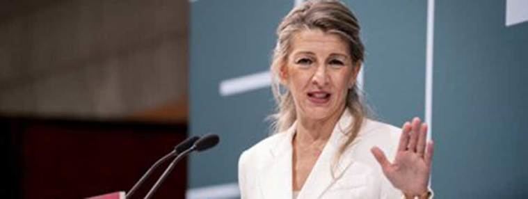 Díaz marca distancia ante el tsunami socialistta: Exige 'un cambio profundo en el Gobierno', pues 'así no se puede seguir'