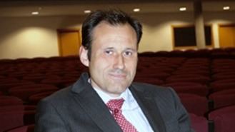 El Juan Pablo II a sus profesoras: Vestir 'recatadas', sin 'transparencias' ni 'vaqueros'