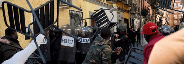 Cuatro detenidos por los disturbios de Lavapiés tras la muerte de Mbaye