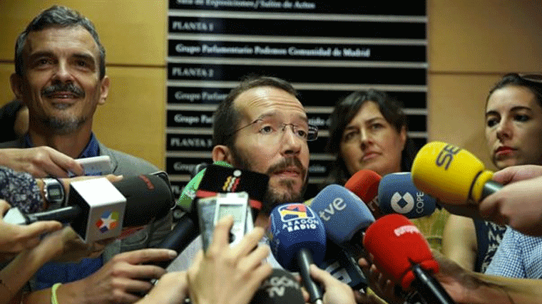 Echenique limita a una reestructuración las tensiones en Madrid, López no será relevado
