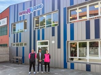 Visita del alcalde al centro TAFADMadrid, líder en formación deportiva y generador de empleo