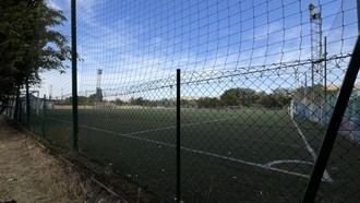 Renovación de césped artificial en campos de fútbol por 450.000 euros