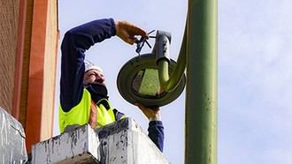 Renovación de la iluminación en Móstoles con luces LED para mayor seguridad y eficiencia energética