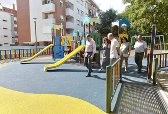 Renovación del área infantil en el parque Adolfo Suárez